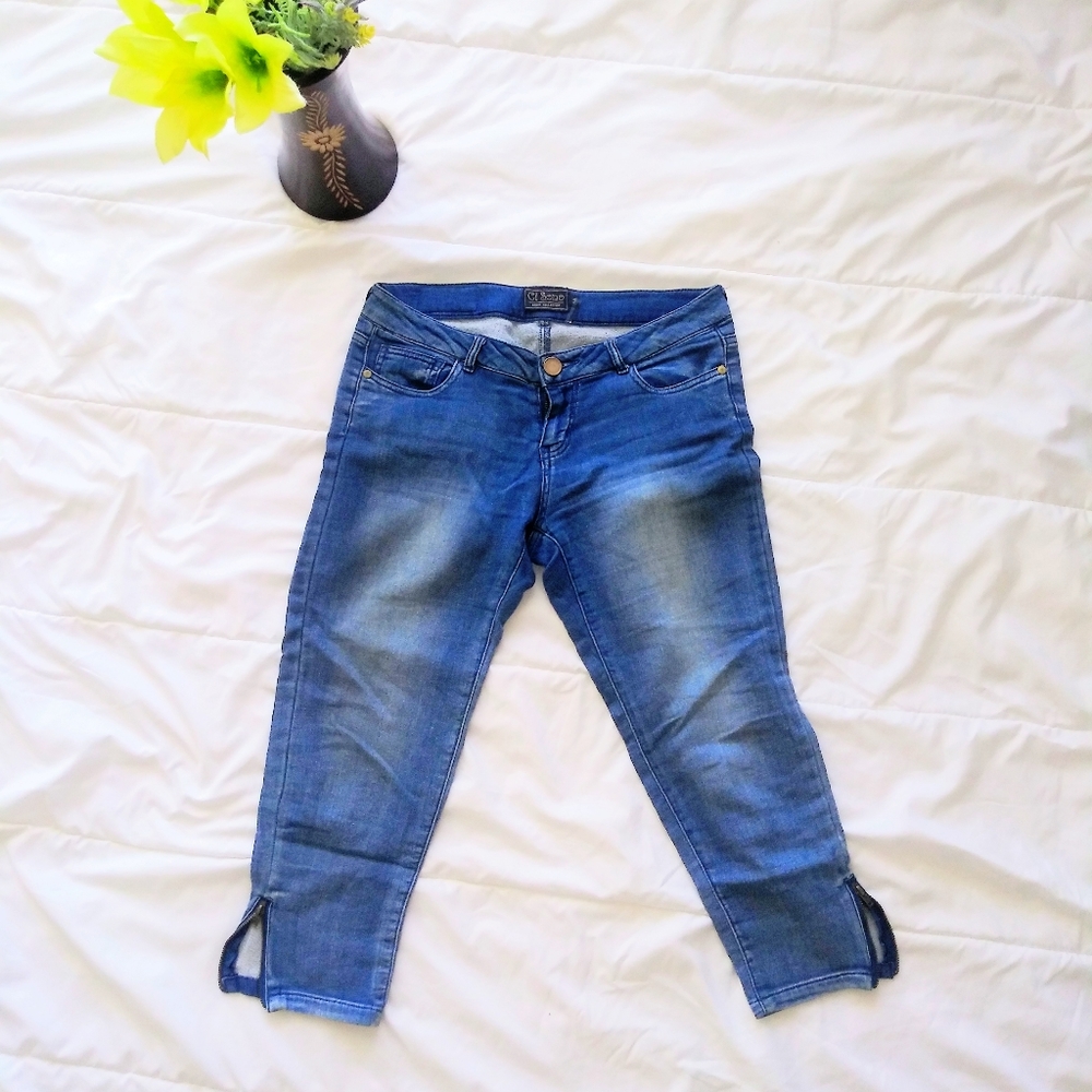 Beautiful knee length jeans